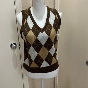 Love tree sweater vest
